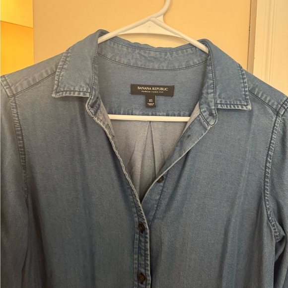 Banana Republic Chambray Button-Up Shirt - Blue - Picture 2 of 5